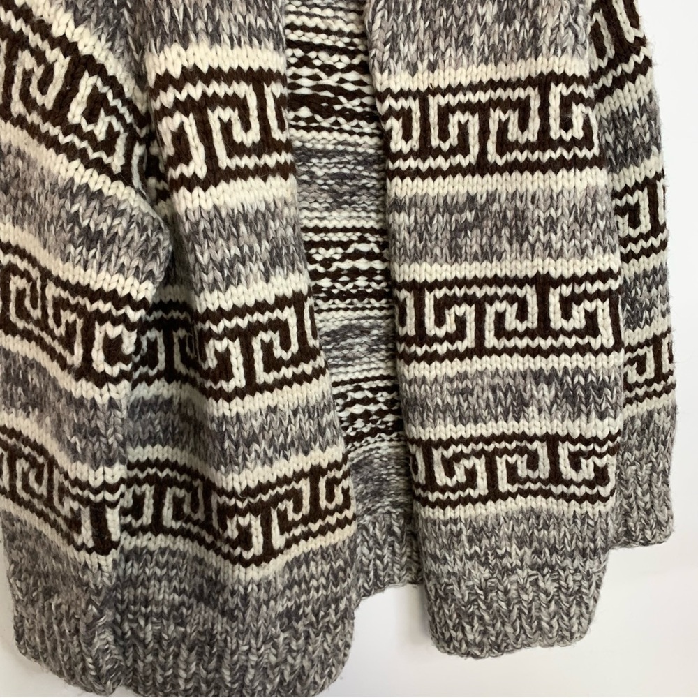 Cowichan Handmade Wool Sweater Jacket L - Picture 6 of 6